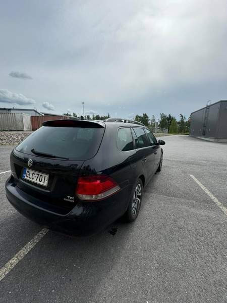 Volkswagen Golf Раума - изображение 3