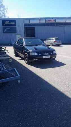 Ford Escort Sarov
