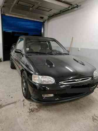 Ford Escort Sarov