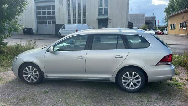 Volkswagen Golf Vantaa - valokuva 2