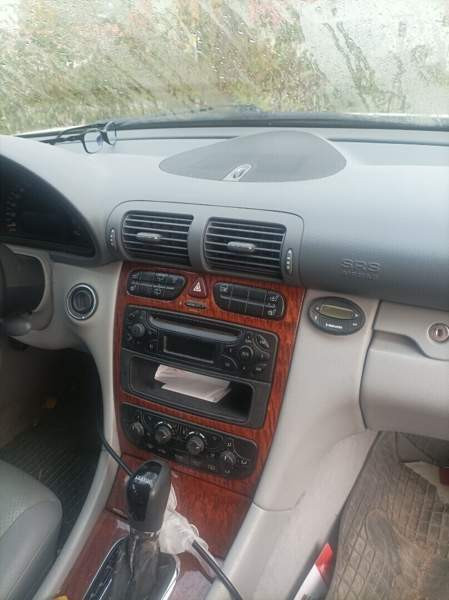 Mercedes-Benz C Maaninka - valokuva 8