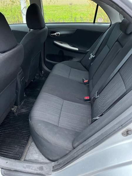 Toyota Corolla Apatity - valokuva 5