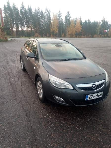 Opel Astra Vihti - valokuva 4