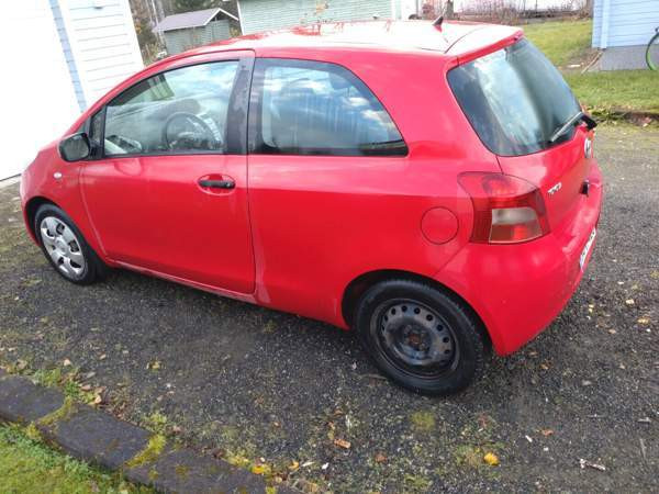 Toyota Yaris Suonenjoki - valokuva 5