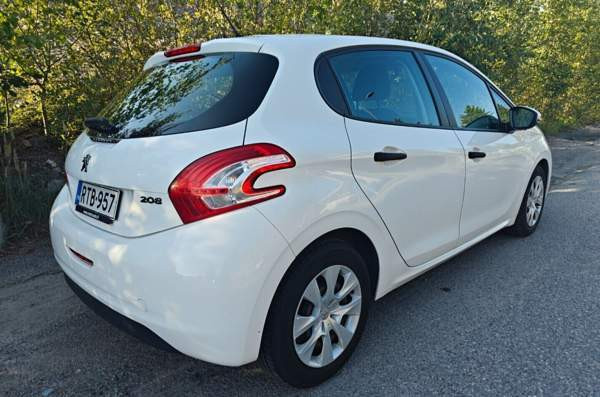 Peugeot 208 Vantaa - valokuva 8