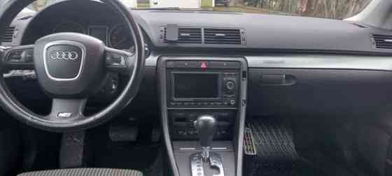 Audi A4 Мянтсяля