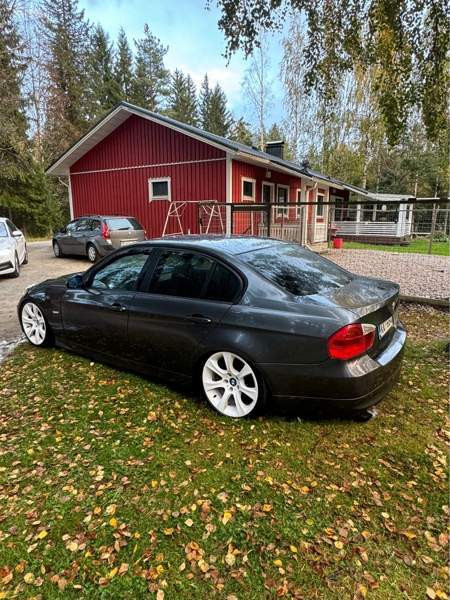 BMW 320 Uurainen - valokuva 7