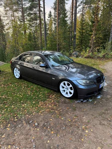 BMW 320 Uurainen - valokuva 1