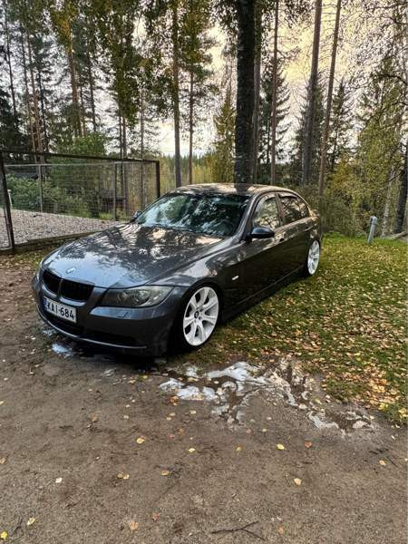 BMW 320 Uurainen - valokuva 4