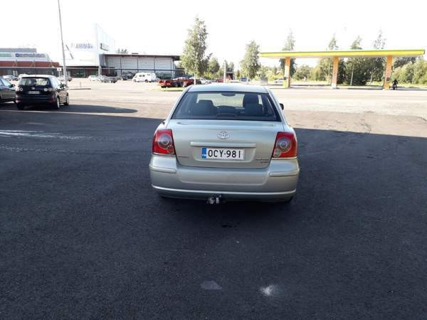 Toyota Avensis Kemin - photo 8