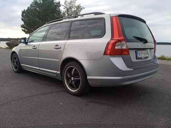 Volvo V70 Uusikaupunki