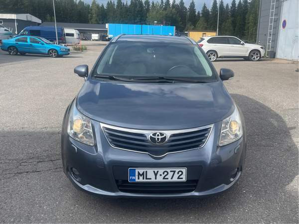Toyota Avensis Espoo - valokuva 8