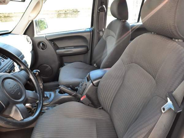 Jeep Cherokee Oulu - valokuva 7