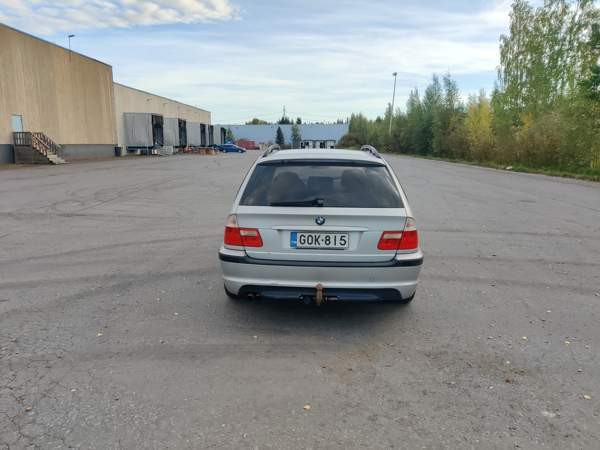 BMW 330 Oulu - valokuva 4