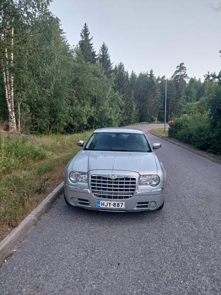 Chrysler 300C Vantaa - valokuva 3