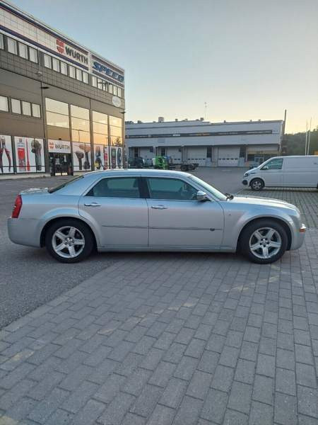 Chrysler 300C Vantaa - valokuva 5