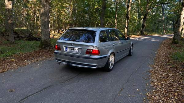 BMW 330 Raisio - valokuva 4