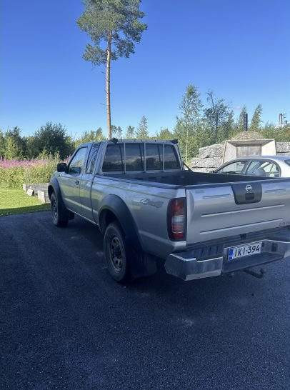 Nissan King Cab Oravainen - изображение 4