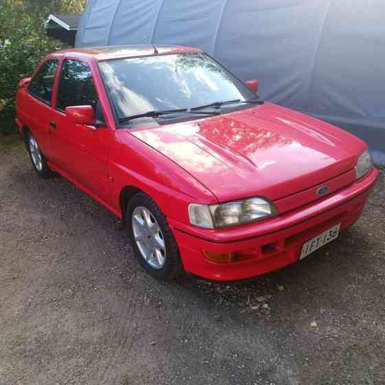 Ford Escort Luga