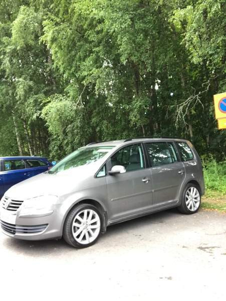 Volkswagen Touran Tampere - valokuva 1