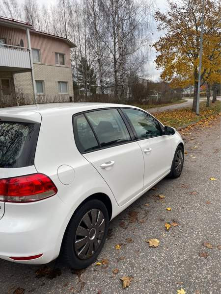 Volkswagen Golf Vantaa - valokuva 4