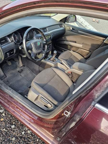 Skoda Superb Tornio - valokuva 4