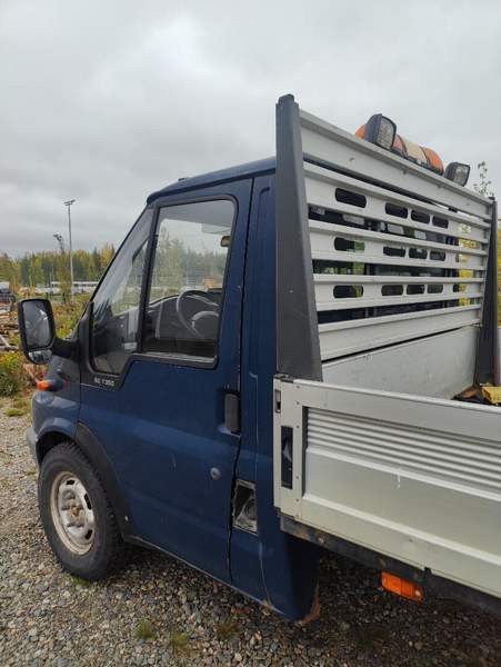 Ford Transit Liperi - valokuva 3
