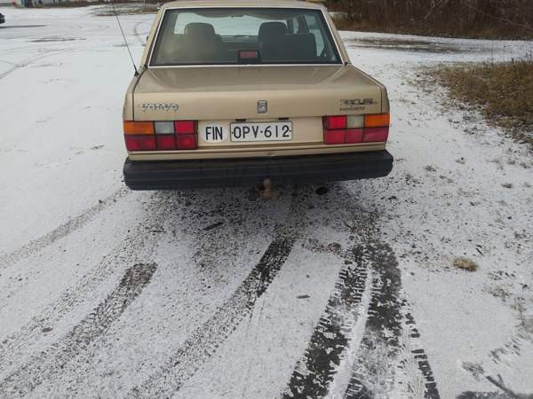 Volvo 740 Каяни - изображение 3