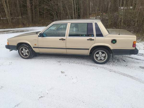 Volvo 740 Каяни - изображение 4