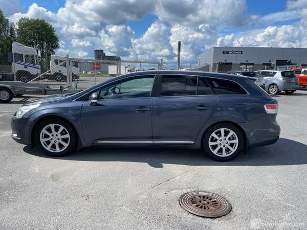 Toyota Avensis Seinäjoki - valokuva 1