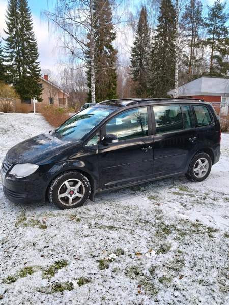 Volkswagen Touran Saarijärvi - valokuva 2
