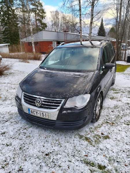 Volkswagen Touran Saarijärvi - valokuva 1