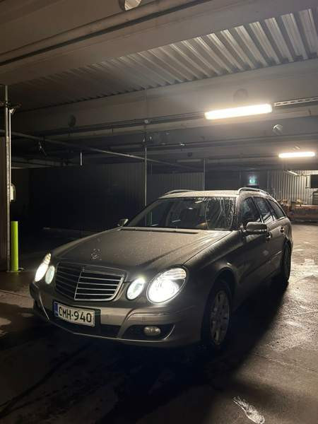 Mercedes-Benz 320 Nokia - valokuva 2