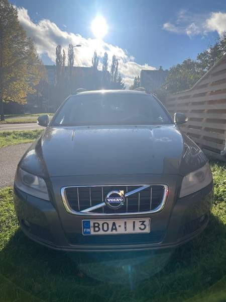 Volvo V70 Glebychevo - valokuva 2