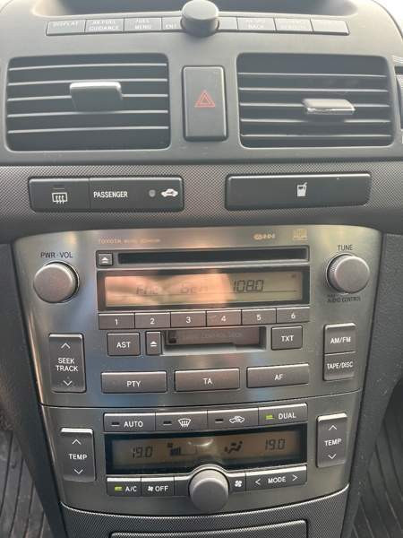 Toyota Avensis Espoo - valokuva 7