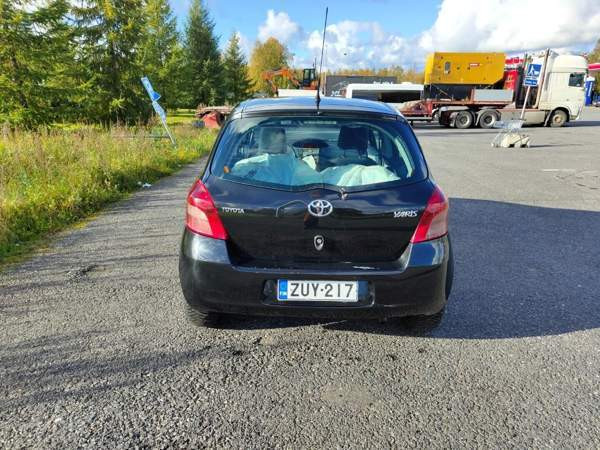 Toyota Yaris Oulu - photo 7
