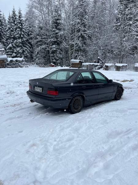 BMW 316 Asikkala - изображение 4