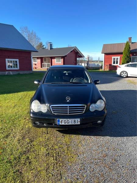 Mercedes-Benz 180 Eurajoki - изображение 4