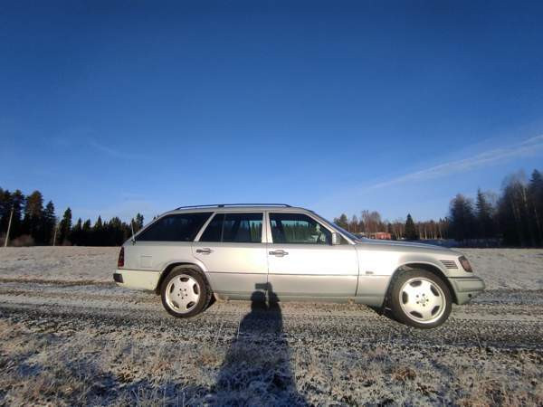 Mercedes-Benz E Taivalkoski - valokuva 4