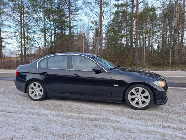 BMW 330 Kuhmo - valokuva 2