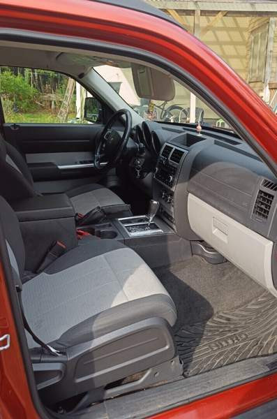 Dodge Nitro Ylivieska - изображение 4