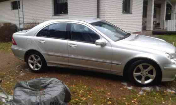 Mercedes-Benz C Хамина