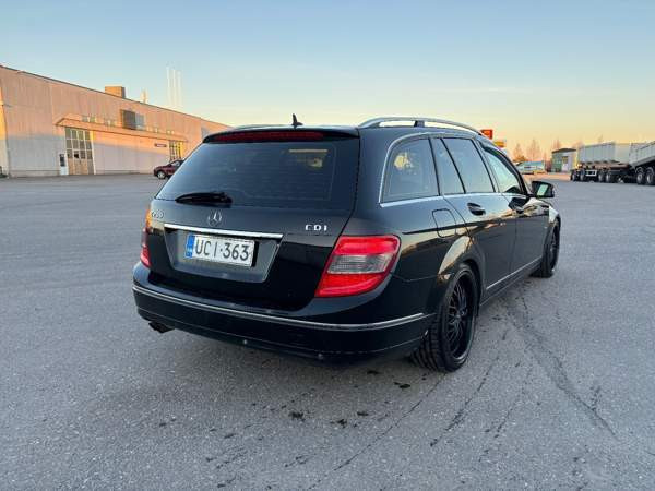 Mercedes-Benz C Сейняйоки - изображение 7
