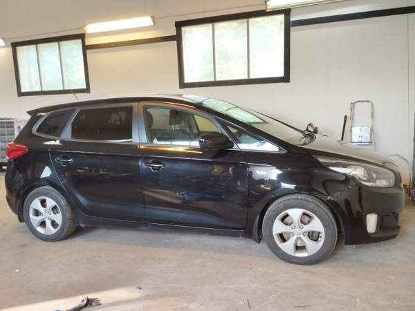 Kia Carens Kannus - valokuva 3