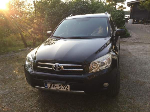 Toyota RAV4 Raisio - valokuva 1