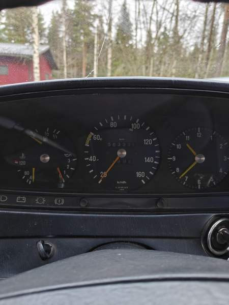 Mercedes-Benz 200 Nousiainen - valokuva 8