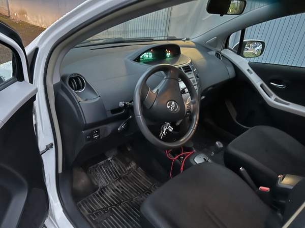 Toyota Yaris Helsinki - photo 6