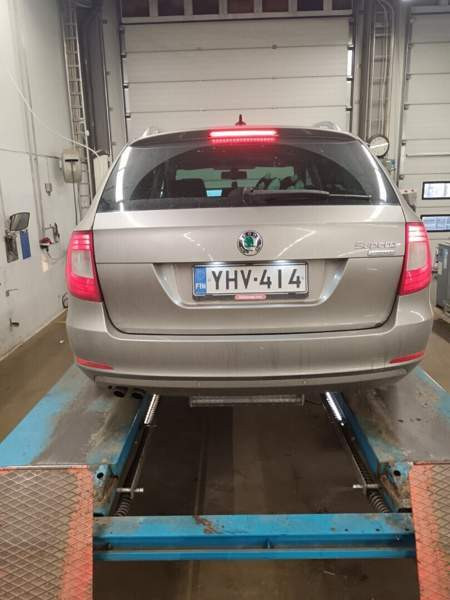 Skoda Superb Вааса - изображение 4