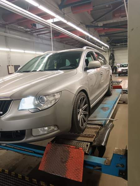 Skoda Superb Вааса - изображение 1