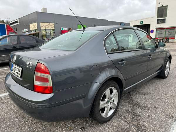 Skoda Superb Sredneuralsk - valokuva 5